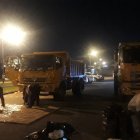 Más de 700 paquetes de droga iban camuflados en un doble fondo de dos volquetas.