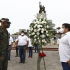 La ceremonia se desarrolló al pie del Monumento a los Héroes del Cenepa.