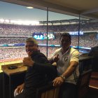 Gente de fútbol, Octavio Zambrano y Merlin Villagomez viendo fútbol de la MLS.