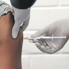 Se espera que para septiembre se pueda comercializar la inyección contra el covid-19.