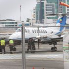 A esta hora, un avión bimotor estaría listo para el traslado del exmandatario a Quito, una vez que fuera detenido en su domicilio, la mañana de este miércoles 12 de agosto de 2020