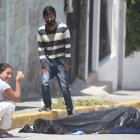 Los familiares del fallecido llegaron luego de varias horas.