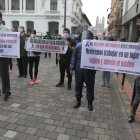 La protesta llegó hasta las afueras del Municipio de Quito.