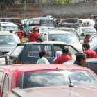 La documentación en regla es fundamental para comprar un carro usado.