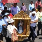 Antes la procesión era multitudinaria. Este año solo se realizó con un par de personas