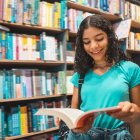 No se debe privar a los estudiantes del texto impreso, según las educadoras.