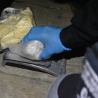 La Policía encontró 19 bloques de droga, entre marihuana y cocaína,119 cápsulas de heroína.