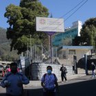 Los cuerpos fueron llevados hasta la morgue de la Policía, en el noroccidente de Quito.