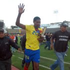 Tín Delgado el hombre gol de la Tricolor.