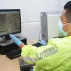 Los rastros dactialres son comparados con los ya existentes en el sistema, se verifican patrones y se conoce si son de la persona investigada.

PERIODISTA :MARCELO GUTIERREZ  

FECHA :20 /08/2020 

Agencia (ag-extra)