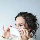 El uso prolongado de las mascarillas puede producir erupciones cutáneas.