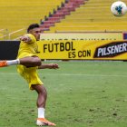 El paraguayo Cristhian Colmán es carta de gol en los canarios