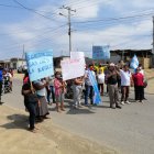 Las familias se concentraron en la entrada principal de La Ladrillera.