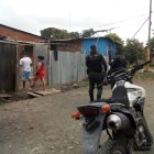 Los vecinos fueron quienes avisaron a la Policía sobre lo que estaba ocurriendo.