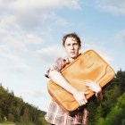 No contarle sobre la separación, sus hijos creerán que han sido excluidos de la familia.