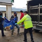 El cadáver de la niña, de 13 años, cuando era trasladado hasta la morgue.