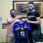 El uruguayo Carlos Rodríguez fue presentado oficialmente como nuevo jugador de Delfín.
