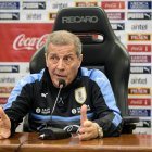 El entrenador Óscar Tabárez dirige a la selección de Uruguay desde el 2006.