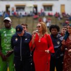 La presidenta de El Nacional, Lucía Vallecilla (c), aseguró estar sorprendida con las declaraciones de Johan Padilla (verde).