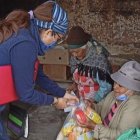 La sonrisa de las abuelitas es el pago que reciben las brigadas.