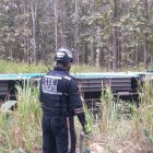 El bus y la camioneta quedaron a un costado de la carretera.