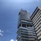 Desde la parte más alta se lanzaron ambos chicos.