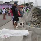 Aparece cadáver de joven que murió ahogado en el Estero Salado. Su fiel amigo, un can,'lloró' por su amo.