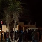 Los vecinos se juntan para patrullar las calles de Calderón.