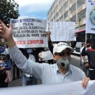 En la marcha participaron varias asociaciones que defienden los derechos de los asegurados.