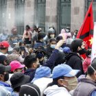 Los protestantes no respetan el distanciamiento social durante las medidas de hecho.