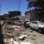 La explosión provocó daños dentro de la vivienda en donde se originó la desgracia y también en los alrededores.