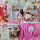 Pamela tiene 41 años y 22 de trayectoria artística.