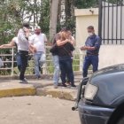 Los deudos contaron que los fallecidos se movilizaban en una moto y se dirigían a su casa.