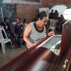 Los deudos no se explican cómo Cristian Abel Flores Vera fue a parar al pozo.