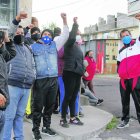Los moradores hicieron un plantón para exigir mayor seguridad en el barrio.