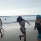 El hombre que acusó a la Brandon le dio un puñete en el rostro.