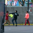 La riña ocurrió en la avenida Pichincha, centro de la capital.