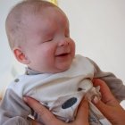 Los médicos afirman que, desafortunadamente, el niño nunca podrá ver.