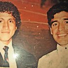 1993, en Rosario, Argentina, Kléber Fajardo y Diego Armando Maradona.