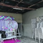Hasta la tarde del lunes en la casa donde se efectuó la fiesta aún permanecían los globos y demás arreglos intactos.