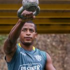 Nixon Molina ha tenido la oportunidad de mostrar su fútbol, otra opción de Fabián Bustos.