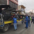 Agentes de la ATM retienen varias mototaxi en un operativo de control.