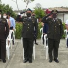 Los sargentos primero Geovanny Almeida Briones, José Sarcos Contreras y Edwin Coque Veloz recibieron un homenaje al partir.