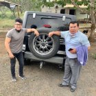 Una foto del recuerdo: Gerardo, 'el más queridoe, junto a su hermano, quien acaba de partir.