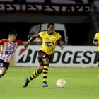 El volante Nixon Molina  marcó un golazo  en el empate de visita (1-1) de Barcelona ante El Nacional, en la fecha pasada (7) de LigaPro.