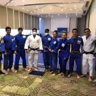 Delegación. Parte del equipo que compite en Guadalajara, México junto con los entrenadores.