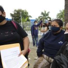La mamá y las hermanas del joven fallecido presentaron la denuncia en la Fiscalía.