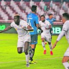 El colombiano Cristian Martínez Borja, goleador de la LigaPro, comandará el ataque albo.