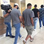 Los sospechosos fueron aprehendidos horas después, tras presuntamente cometer otro ilícito.