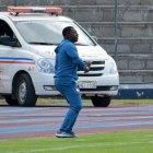 Edison Méndez, técnico de El Nacional fue elegido como el mejor DT de la Fceha.